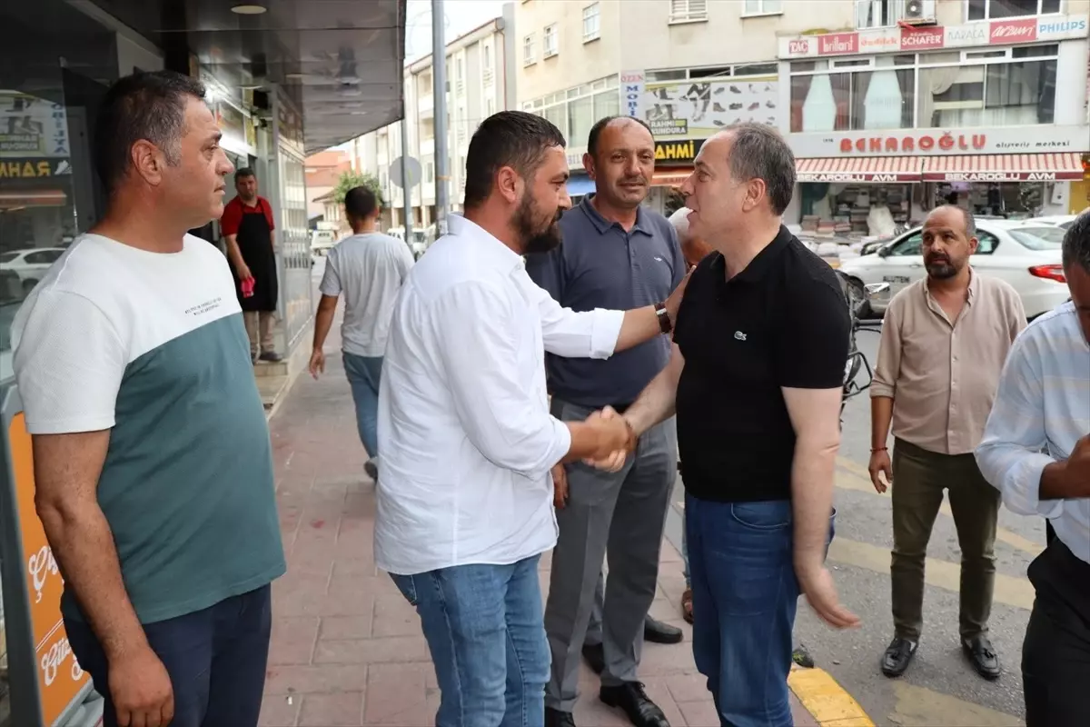 AK Parti Sakarya Milletvekili Murat Kaya, Ferizli’de Esnaf ve Vatandaşlarla Buluştu