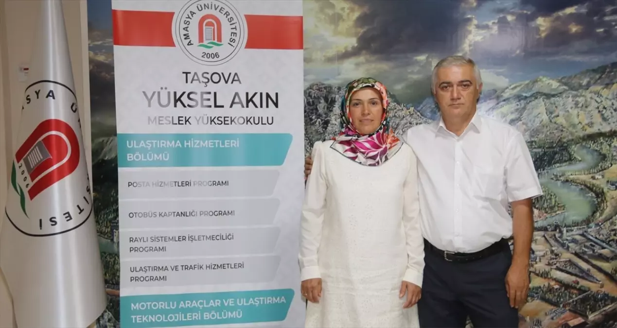 Amasya’da 28 Yıllık Evli Çift Aynı Üniversitede Okuyacak