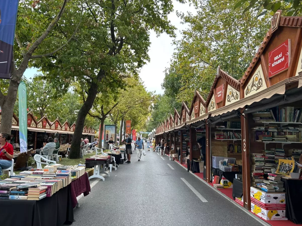 Beylikdüzü Sahaf Festivali devam ediyor