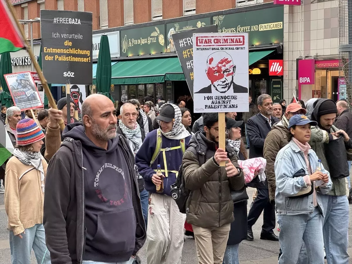 Viyana’da İsrail’e Protesto